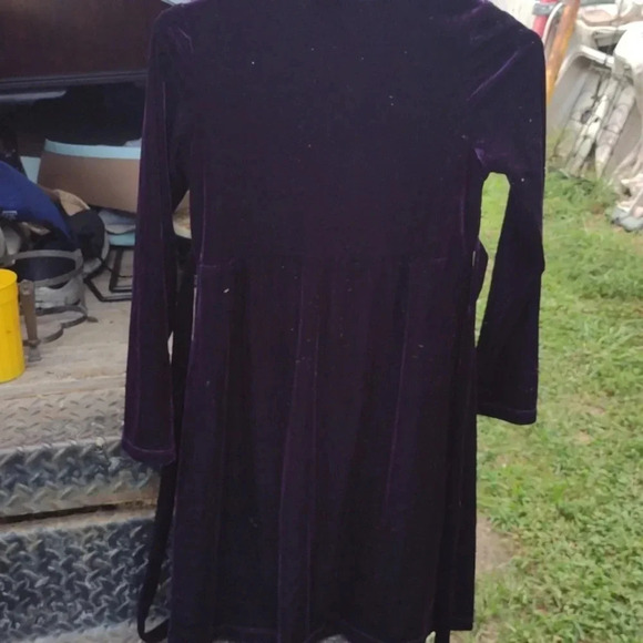 Ladies Dress - Picture 2 of 3